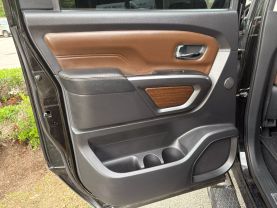 2017 NISSAN TITAN CREW CAB