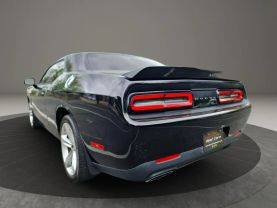 2018 Dodge Challenger - Image 5