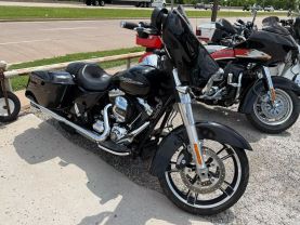 2015 HARLEY-DAVIDSON STREET GLIDE MOTORCYCLES - MC
