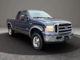 2005 FORD F250 SUPER DUTY SUPER CAB PICKUP V8, TURBO DSL 6.0L LARIAT PICKUP 4D 6 3/4 FT