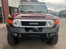 2010 TOYOTA FJ CRUISER SUV V6, 4.0 LITER SPORT UTILITY 2D