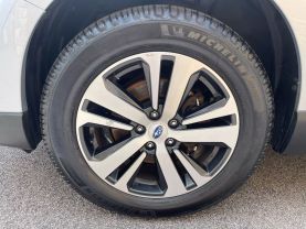 2019 SUBARU OUTBACK WAGON 4-CYL, 2.5 LITER 2.5I LIMITED WAGON 4D - Gesner Auto Inc in Taunton, MA, 41.88613, -71.14527