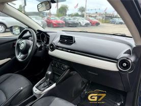 2016 Toyota Yaris - Image 9