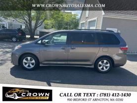 2018 TOYOTA SIENNA VAN V6, 3.5 LITER LE MINIVAN 4D