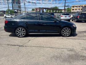 2013 Volkswagen Jetta - Image 2