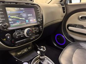2017 KIA SOUL WAGON 4-CYL, 2.0 LITER + WAGON 4D