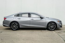 2023 Chevrolet Malibu - Image 9