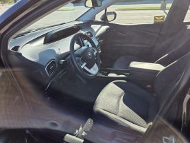 2017 Toyota Prius - Image 11