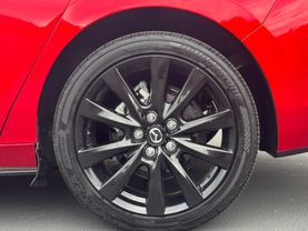 2022 MAZDA MAZDA3 SEDAN 4-CYL, SKYACTIV-G, 2.5 LITER PREMIUM SEDAN 4D