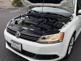 2014 VOLKSWAGEN JETTA SEDAN 4-CYL, PZEV, 1.8T 1.8T SE SEDAN 4D
