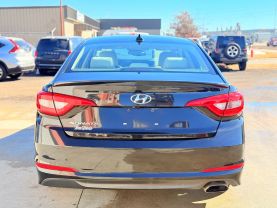 2015 HYUNDAI SONATA SEDAN 4-CYL, PZEV, 2.4 LITER SE SEDAN 4D