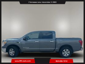 2017 NISSAN TITAN CREW CAB PICKUP V8, 5.6 LITER SV PICKUP 4D 5 1/2 FT