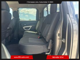 2017 NISSAN TITAN CREW CAB PICKUP V8, 5.6 LITER SV PICKUP 4D 5 1/2 FT