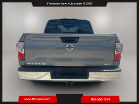 2017 NISSAN TITAN CREW CAB PICKUP V8, 5.6 LITER SV PICKUP 4D 5 1/2 FT