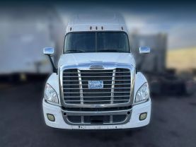 2015 FREIGHTLINER CASCADIA - 15.6L ENGINE 600 HP CA125SLP SLEEPER