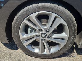 2017 HYUNDAI ELANTRA SEDAN