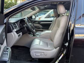 2016 TOYOTA HIGHLANDER SUV V6, 3.5 LITER XLE SPORT UTILITY 4D