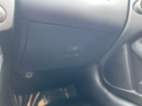 2018 Nissan 370z - Image 10