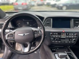 2018 Genesis G80 - Image 17