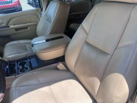 2011 CADILLAC ESCALADE SUV V8, FLEX FUEL, 6.2 LITER SPORT UTILITY 4D