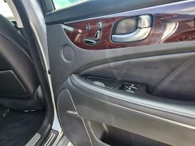 2016 HYUNDAI EQUUS