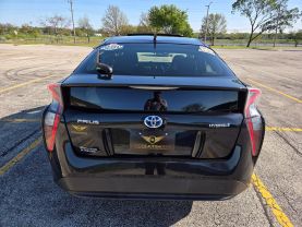 2017 Toyota Prius - Image 6