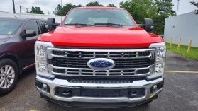 2024 Ford F250 Super Duty Crew Cab - Image 2