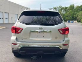 2017 NISSAN PATHFINDER