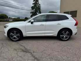 2020 VOLVO XC60 SUV 4-CYL, DRIVE-E, TURBO, 2.0 LITER T5 MOMENTUM SPORT UTILITY 4D