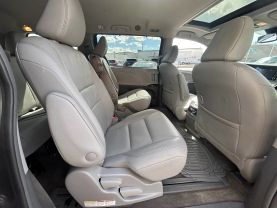 2018 TOYOTA SIENNA VAN V6, 3.5 LITER XLE MINIVAN 4D