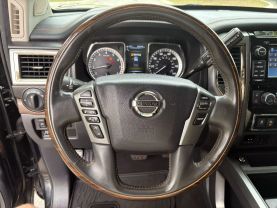 2017 NISSAN TITAN CREW CAB