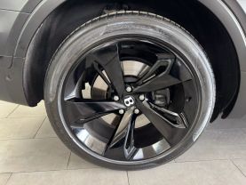 2017 BENTLEY BENTAYGA SUV W12, TWIN TURBO, 6.0 LITER W12 SPORT UTILITY 4D