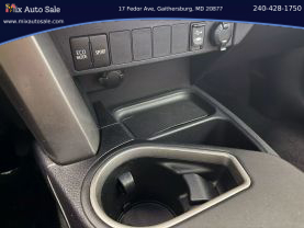 2017 TOYOTA RAV4 SUV 4-CYL, 2.5 LITER XLE SPORT UTILITY 4D