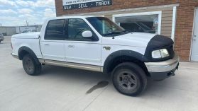 2001 FORD F150 SUPERCREW CAB PICKUP V8, 5.4 LITER SHORT BED 4D