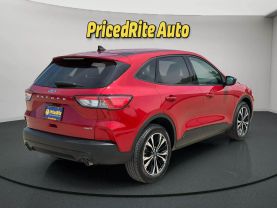 2021 FORD ESCAPE SUV 4-CYL, HYBRID, 2.5 LITER SE HYBRID SPORT UTILITY 4D