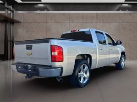 2013 CHEVROLET SILVERADO 1500 CREW CAB PICKUP V8, FLEX FUEL, 5.3 LITER LT PICKUP 4D 5 3/4 FT