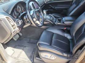 2017 PORSCHE CAYENNE SUV