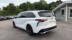 2021 Toyota Sienna - Image 5