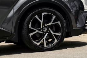2018 TOYOTA C-HR SUV 4-CYL, 2.0 LITER XLE PREMIUM SPORT UTILITY 4D