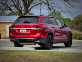 2022 VOLKSWAGEN ATLAS SUV V6, 3.6 LITER SE W/TECH PKG SPORT UTILITY 4D