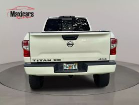 2017 NISSAN TITAN XD CREW CAB PICKUP V8, TURBO DIESEL, 5.0L S PICKUP 4D 6 1/2 FT