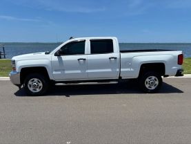 2016 CHEVROLET SILVERADO 2500 HD CREW CAB PICKUP V8, TURBO DIESEL, 6.6L WORK TRUCK PICKUP 4D 6 1/2 FT