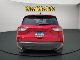 2021 FORD ESCAPE SUV 4-CYL, HYBRID, 2.5 LITER SE HYBRID SPORT UTILITY 4D