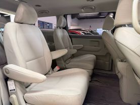 2016 KIA SEDONA