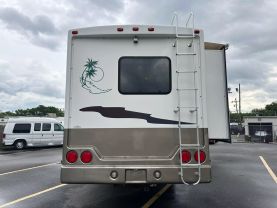 Used 2006 GEORGETOWN BY FOREST RIVER SE SERIES - - 350DS FORD - LA Auto Star located in Virginia Beach, VA