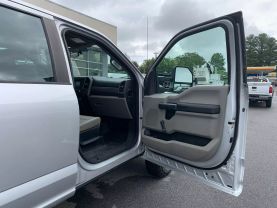 2017 FORD F350 SUPER DUTY CREW CAB 8FT KNAPHEIDE SERVICE BED TRUCK SERVICE/UTILITY TRUCKS V8, FLEX FUEL, 6.2 LITER XL PICKUP 4D 8 FT - Eddies Auto Sales