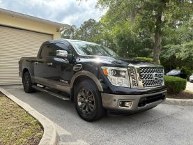 2017 NISSAN TITAN CREW CAB