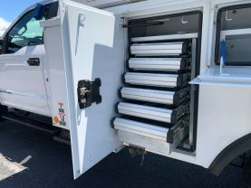 2017 FORD F550 SUPER DUTY 46FT BUCKET TRUCK ALTEC AT41M BUCKET TRUCKS V8, TURBO DIESEL, 6.7 LITER XL 169" W.B. 2D - Eddies Auto Sales