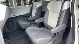 2021 Toyota Sienna - Image 14