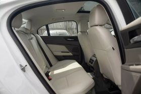 2018 JAGUAR XE SEDAN 4-CYL, TURBO, 2.0 LITER XE 25T PREMIUM SEDAN 4D